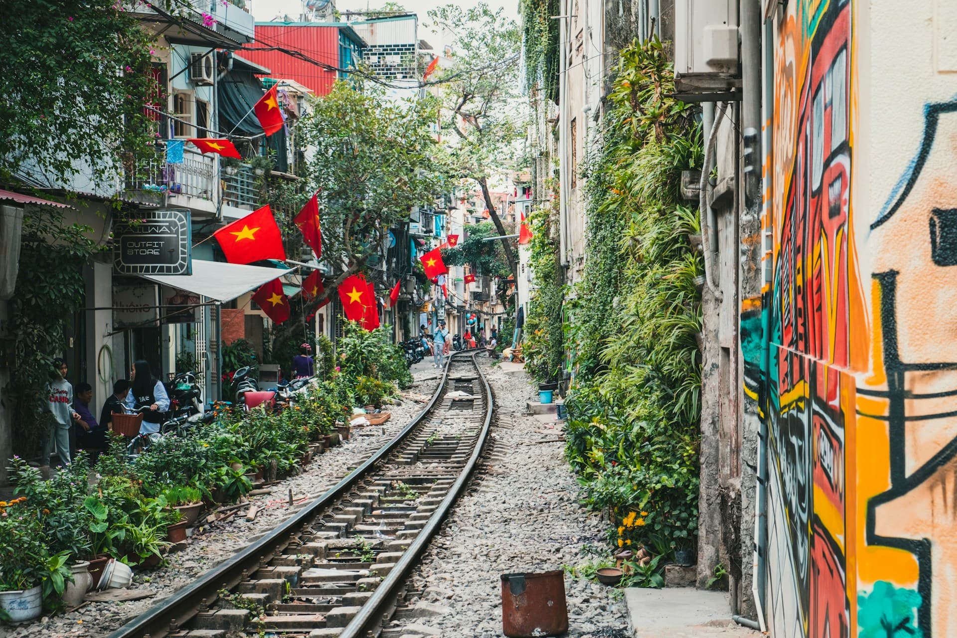 Hanoi train street